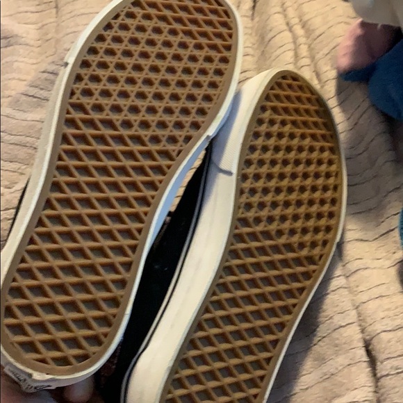 vans - Picture 3 of 4